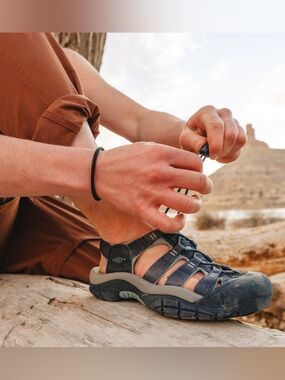KEEN Newport Womens H2 Hiking Sandals Hybrid Waterproof Blue Gray
